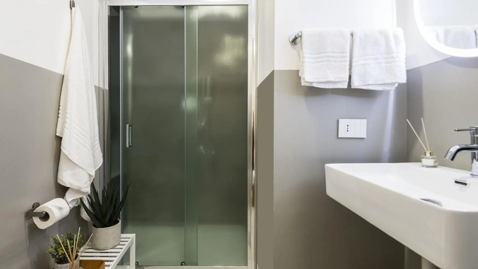 Апартаменты Easylife - Cav104 Prestigioso Con Jacuzzi In Centrale Милан