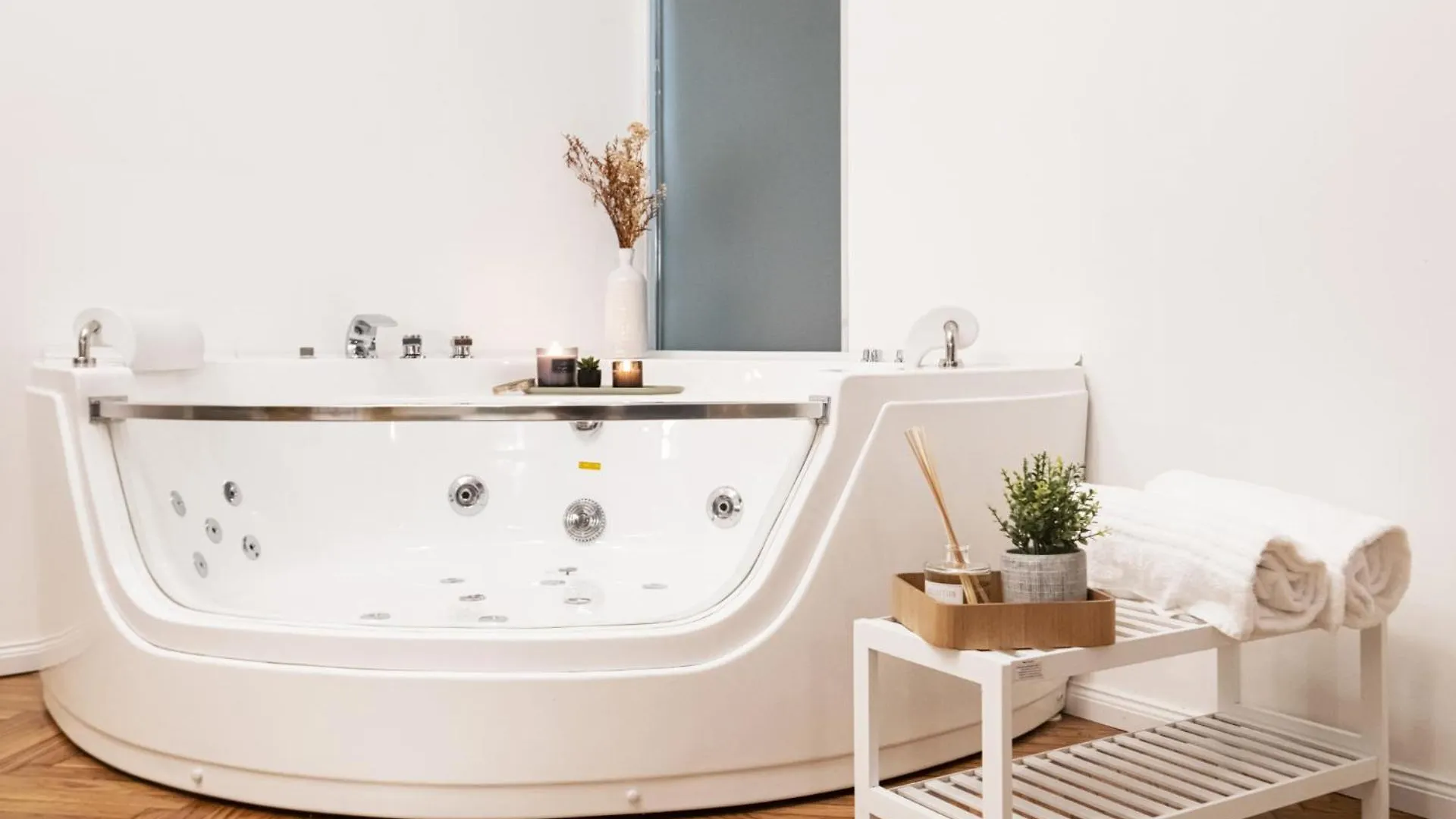 Easylife - Cav104 Prestigioso Con Jacuzzi In Centrale Милан